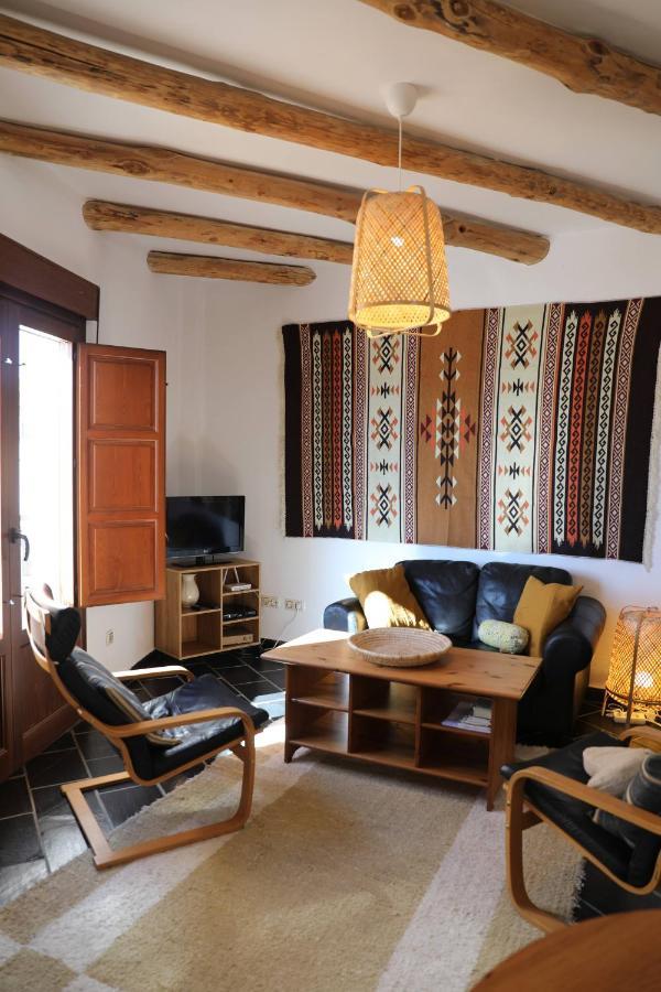 Casa Corasol, A Cozy, Comfy, 2Br House- Panoramic View And Rooftop Canar Exterior photo